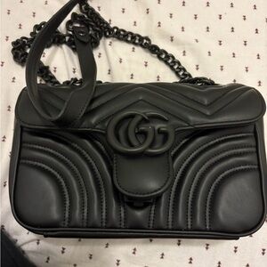 gucci GG Marmont small shoulder bag